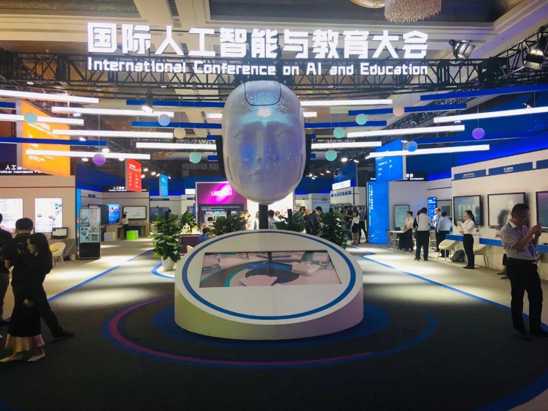 视源股份获得外观设计专利授权：“电子设备的外骨骼控制图形用户界面”