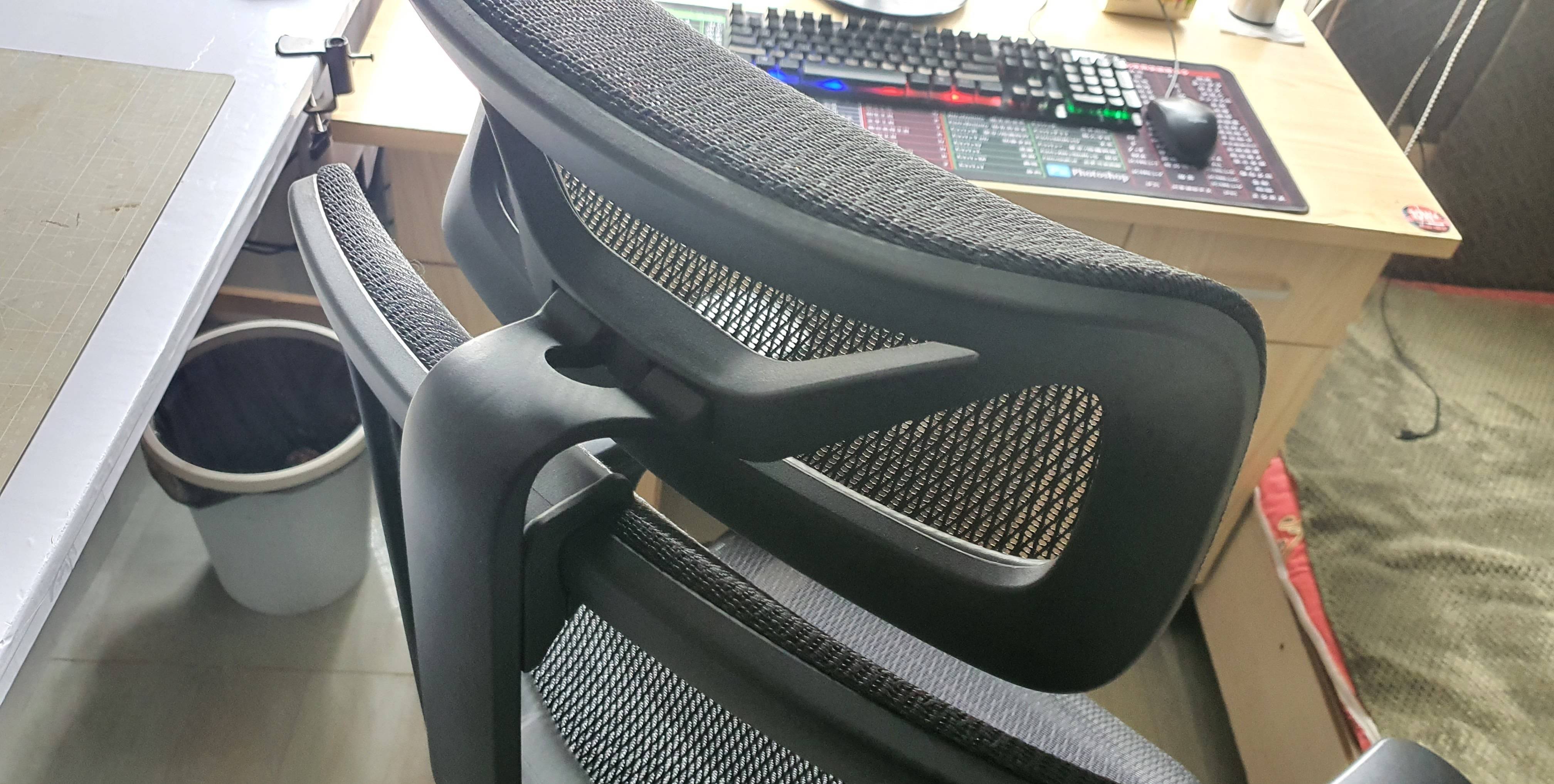 威奥股份获得发明专利授权：“一种商务区座椅升降扶手”