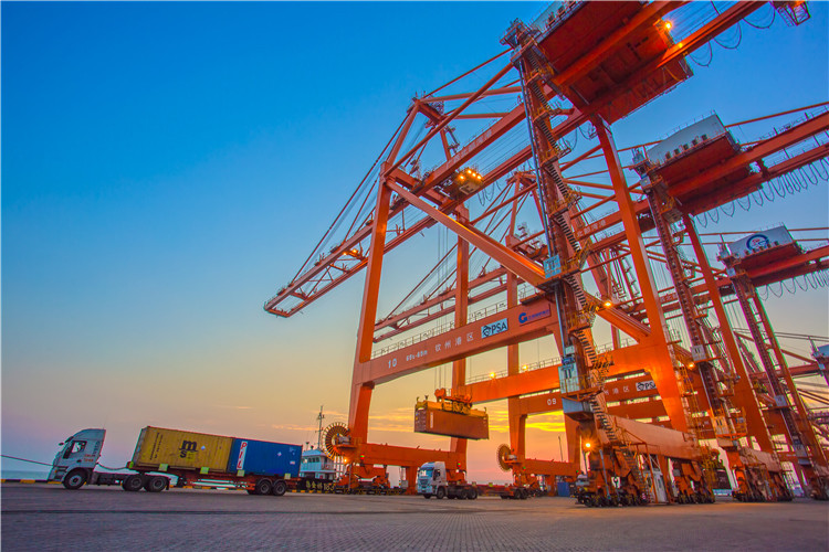 西部建设获得发明专利授权：“一种基于低品质硅灰和锂渣的复合改性掺合料及其制备方法和应用”