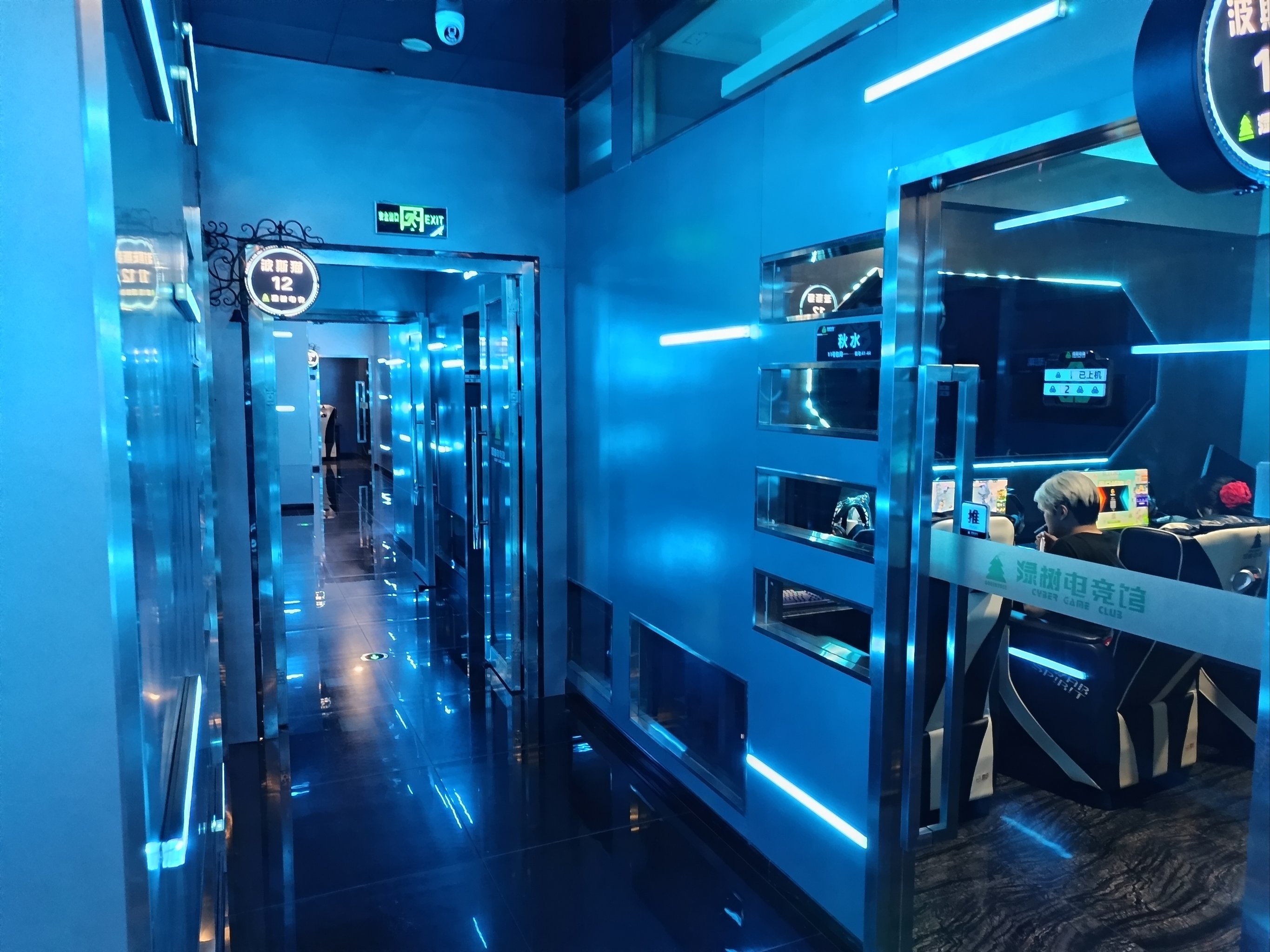 “夜探科技馆”掀起大众科普新热潮