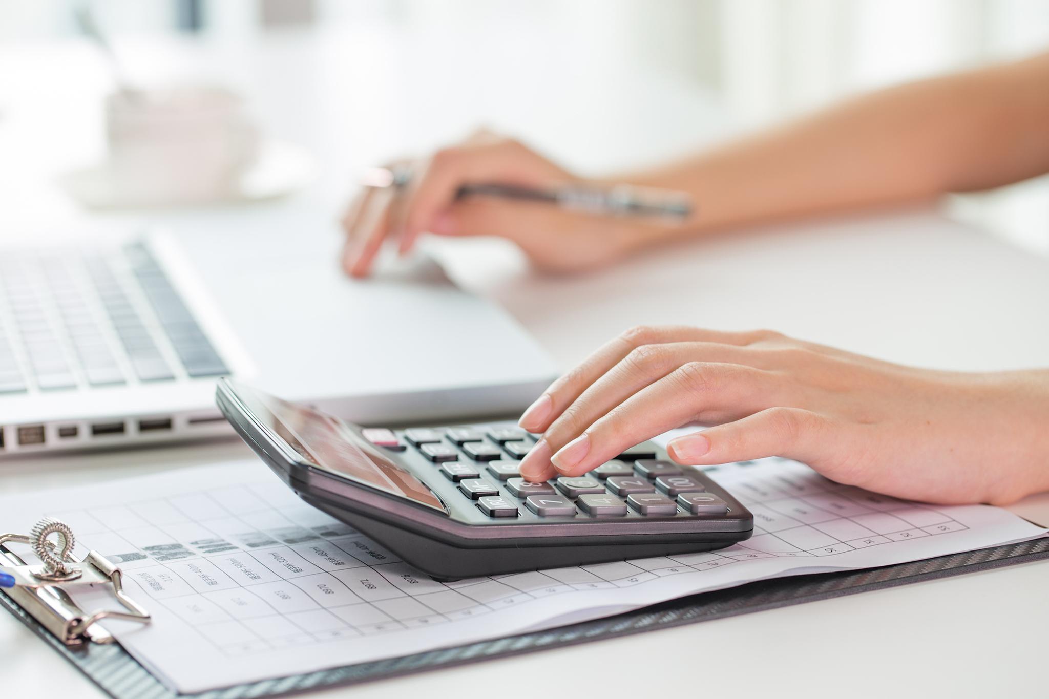 聚杰微纤：截止2025年10月10日股东人数为12066人