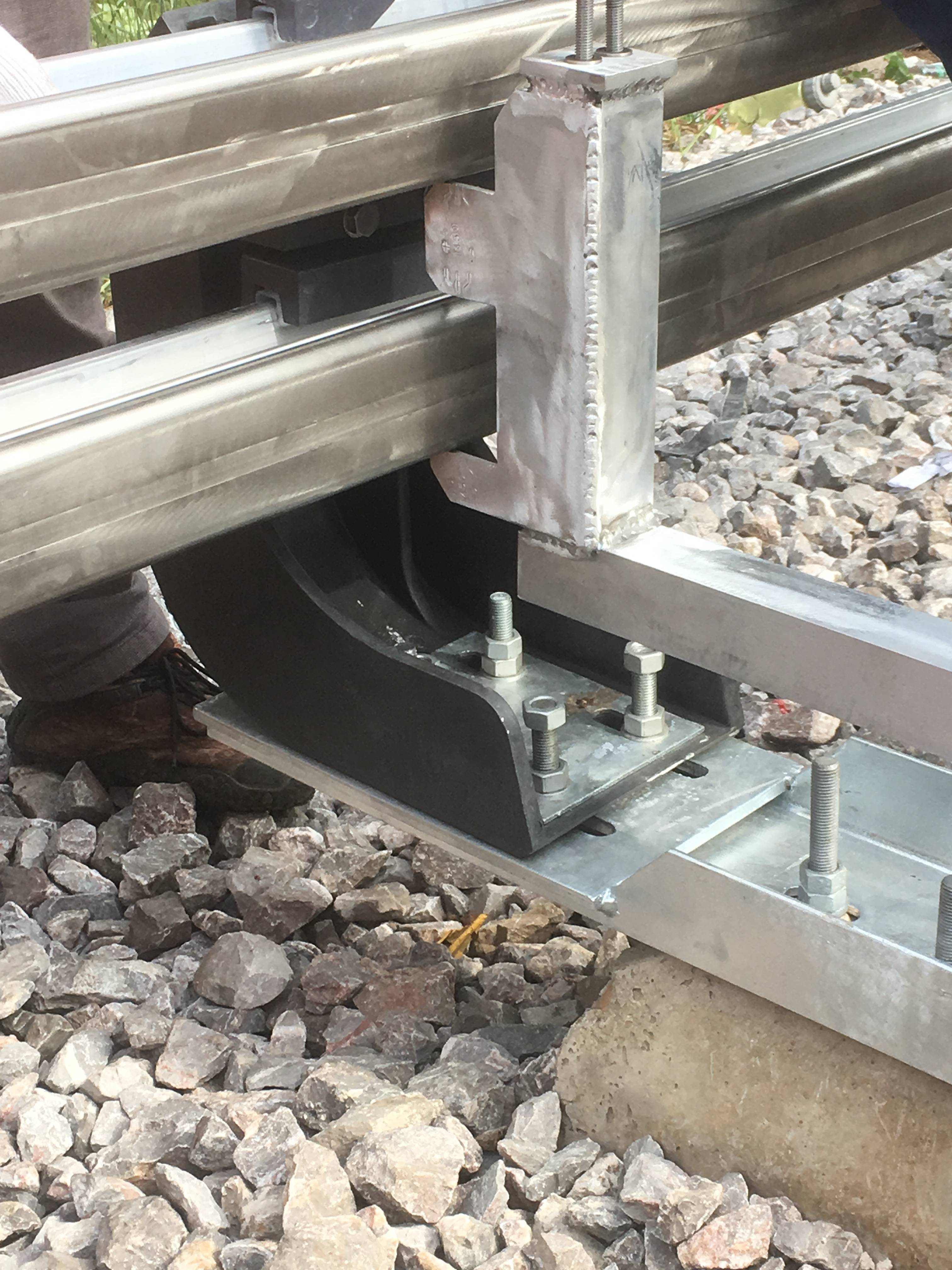 长信科技获得实用新型专利授权：“一种玻璃减薄蚀刻用新型底齿工装组件”