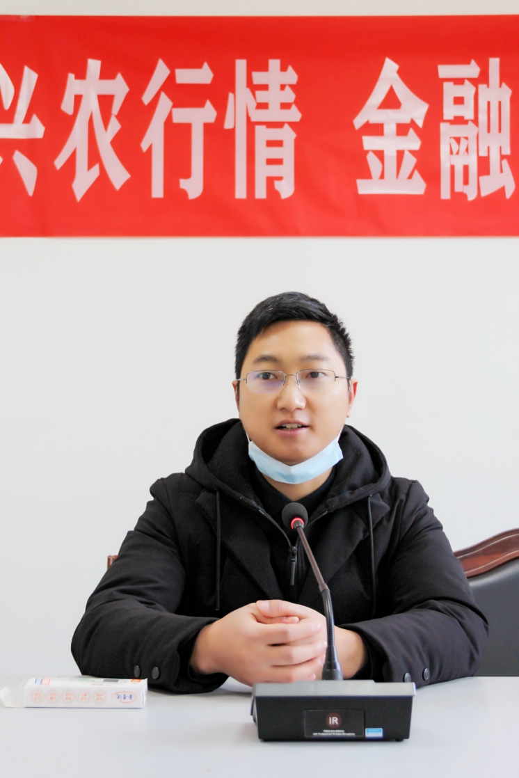 央行发布第二季度货币政策执行报告；成都银行与成都农商银行董事长对调 | 金融早参