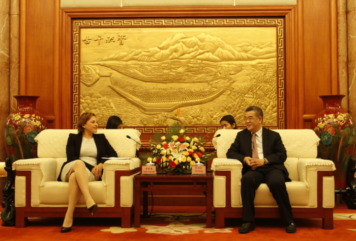 国家外汇局局长朱鹤新：“十四五”以来我国外汇储备始终稳定在3万亿美元以上