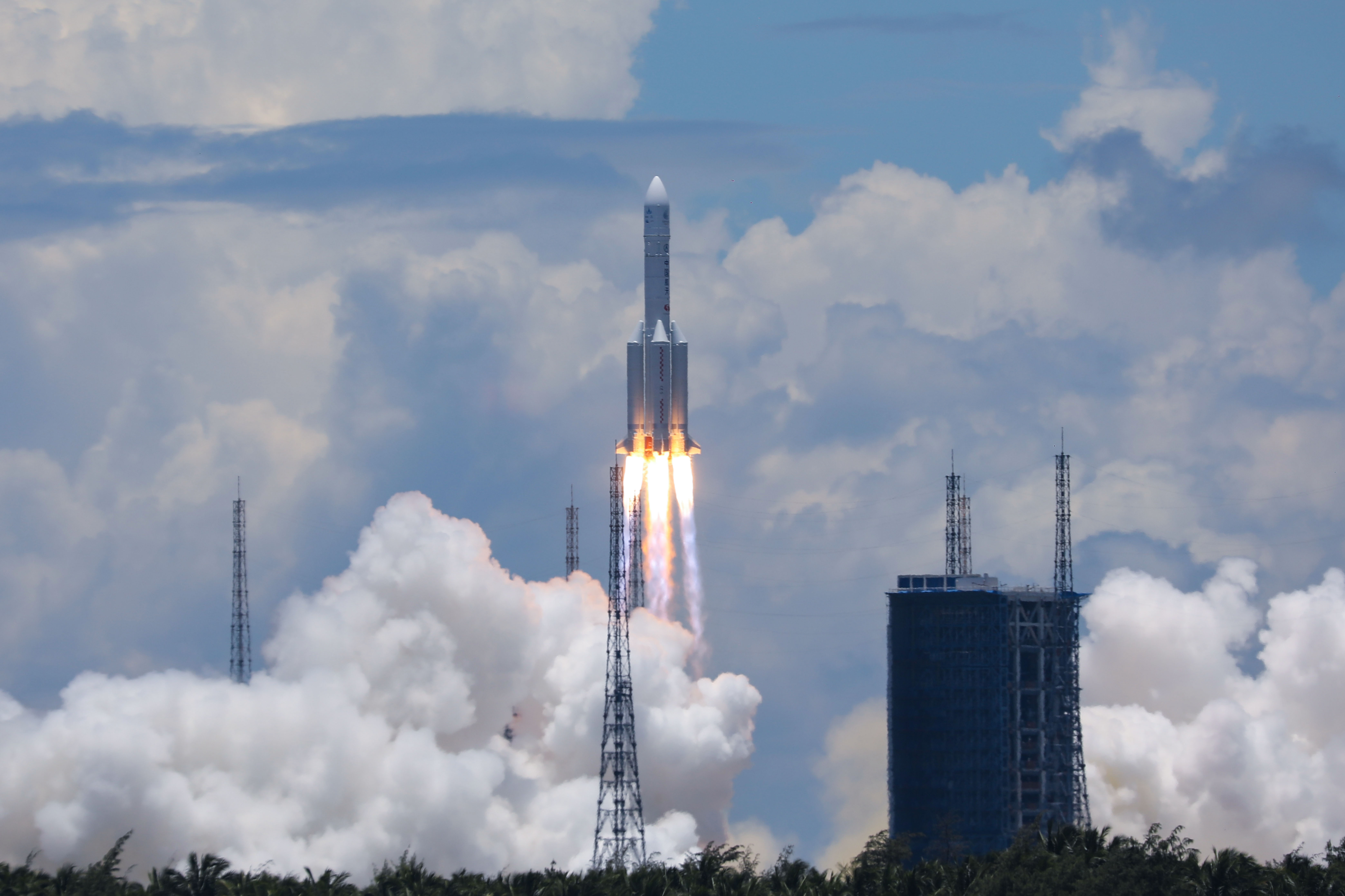 新华社消息｜天问一号成功观测星际天体