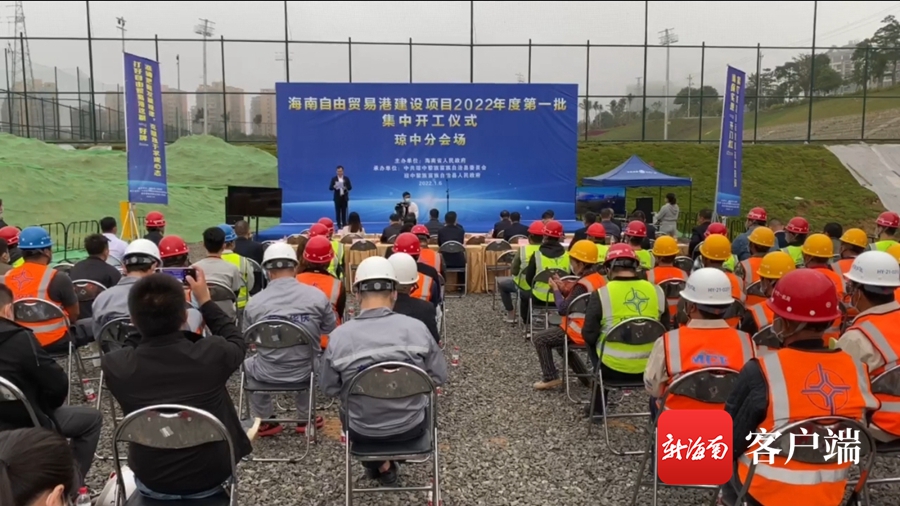 马国家收入与接收赠款总额为19.9亿美元