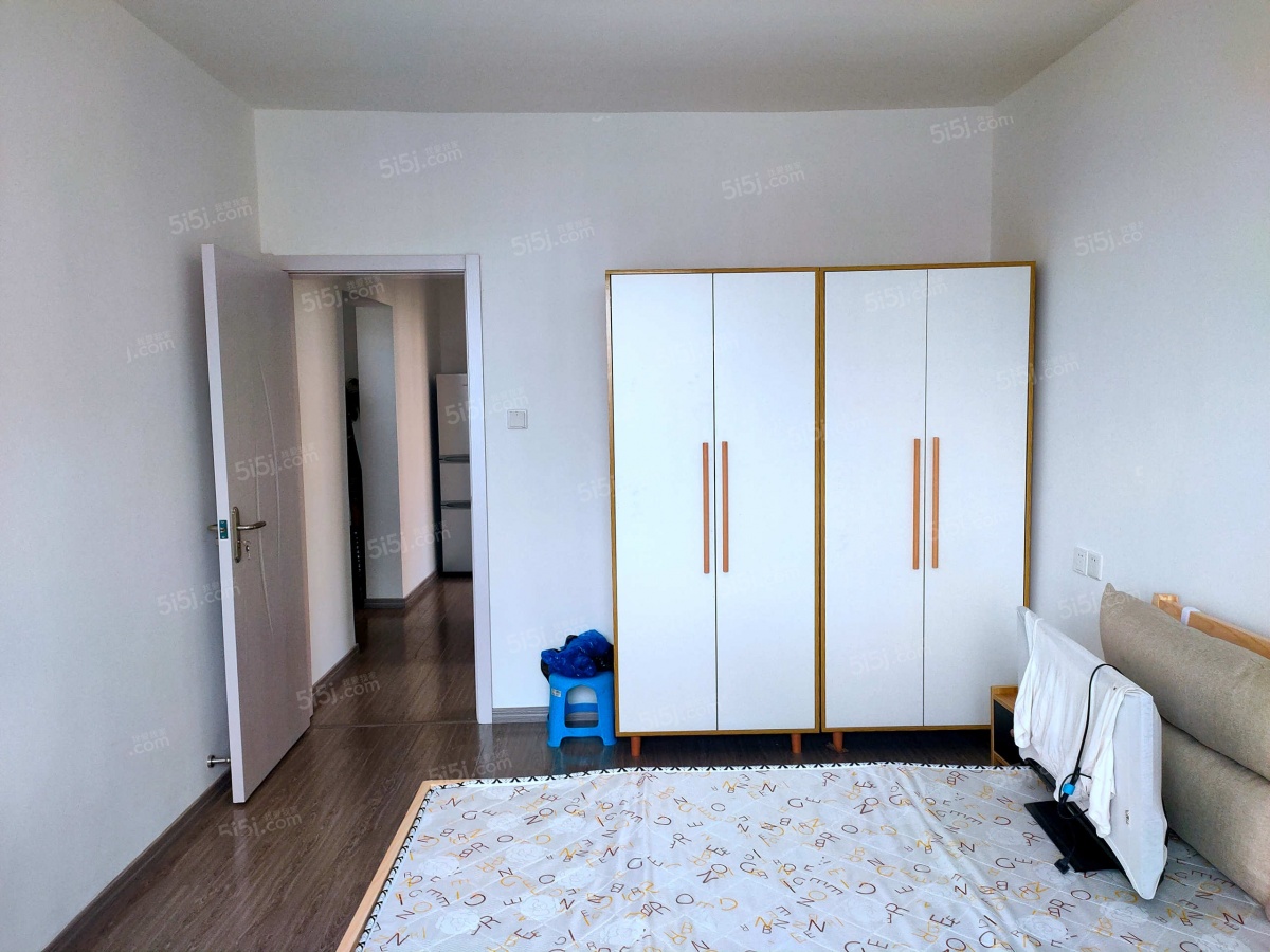 我爱我家：截至2025年12月31日股东户数为81,910户