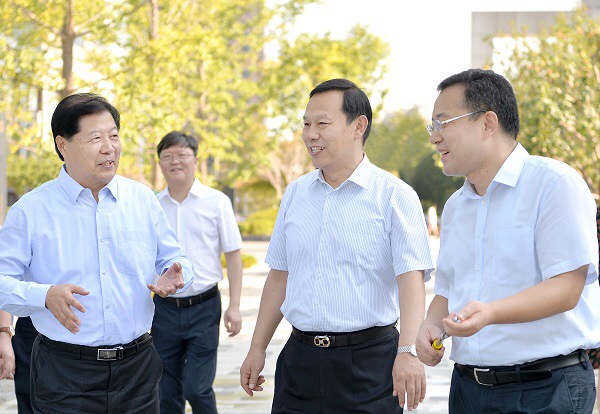 龙湖完成两笔公司债兑付，合计1.72亿元