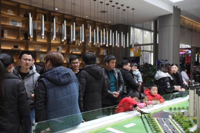 每周债市看点 | 弘阳地产呈请聆讯延期至10月5日，启迪环境及子公司累计涉诉金额达40.88亿元