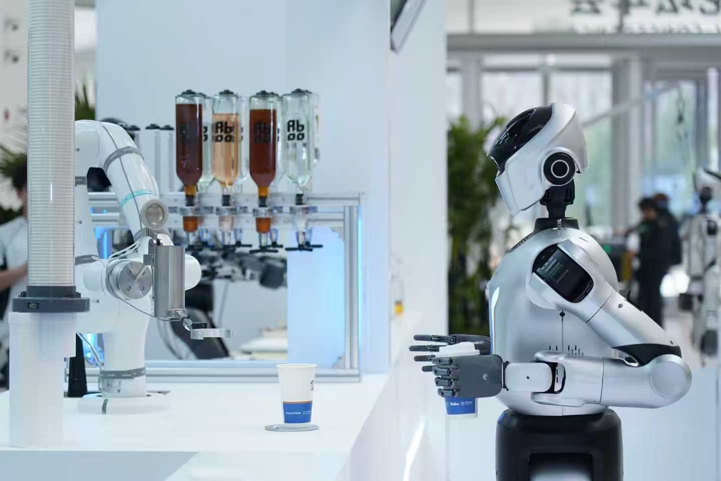 90秒直击2026中关村论坛机器人成果