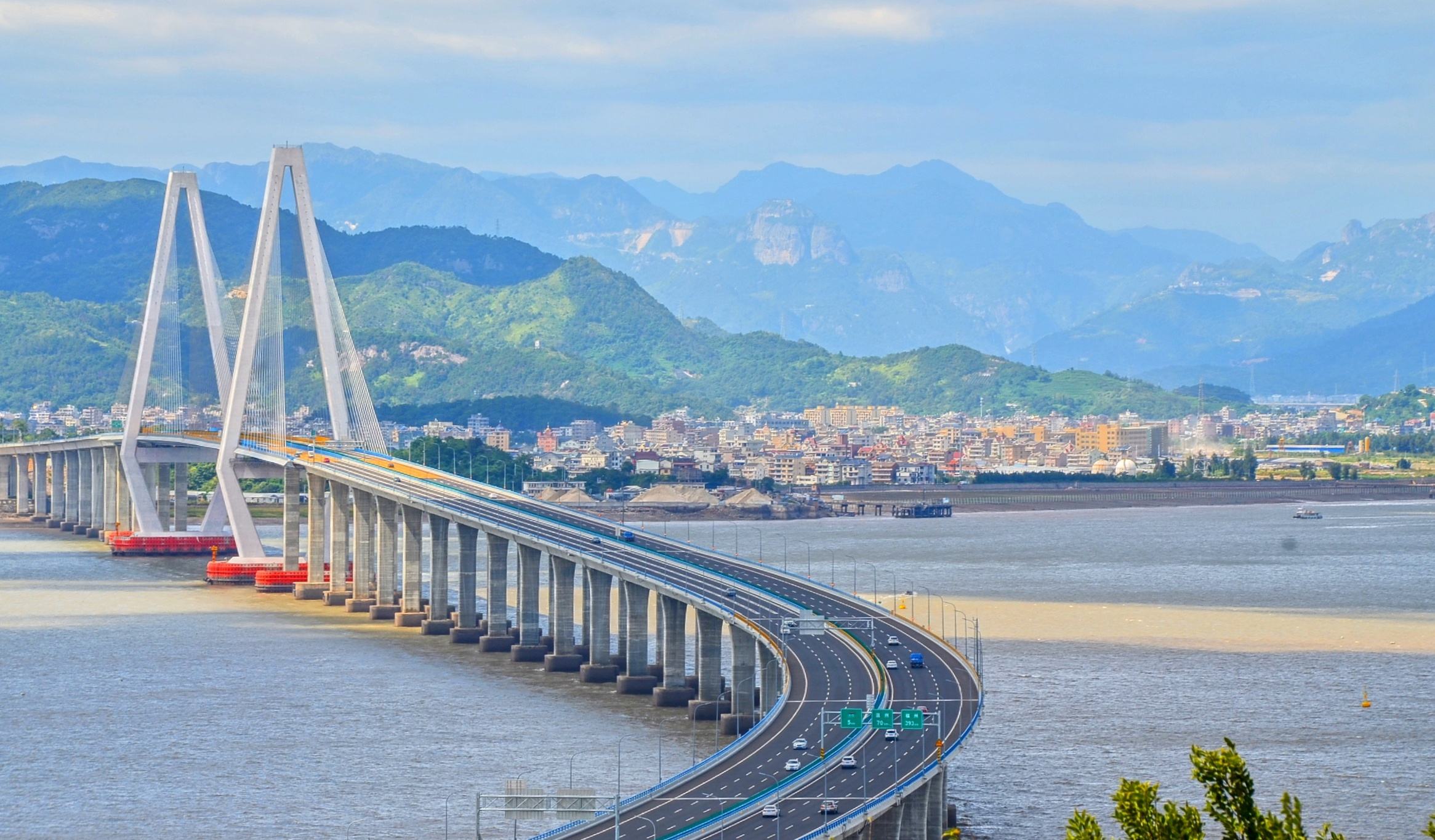 斯里兰卡高速公路三天收入达1.63亿卢比，假期出行明显增加