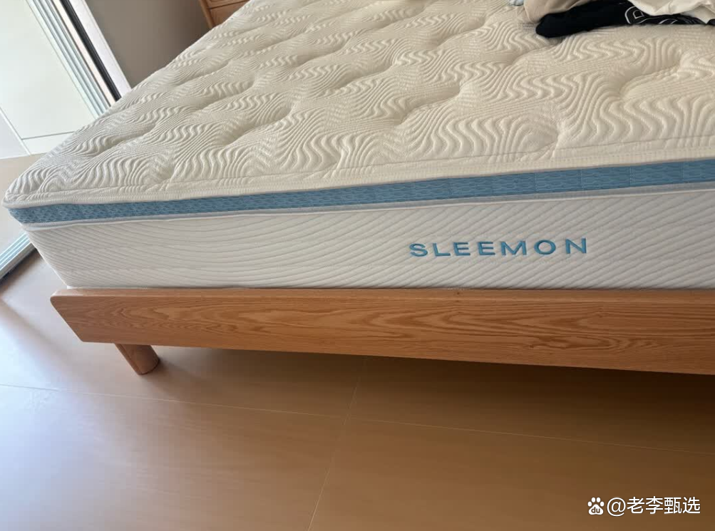 ST喜临门获得外观设计专利授权：“床垫（觉觉紫）”
