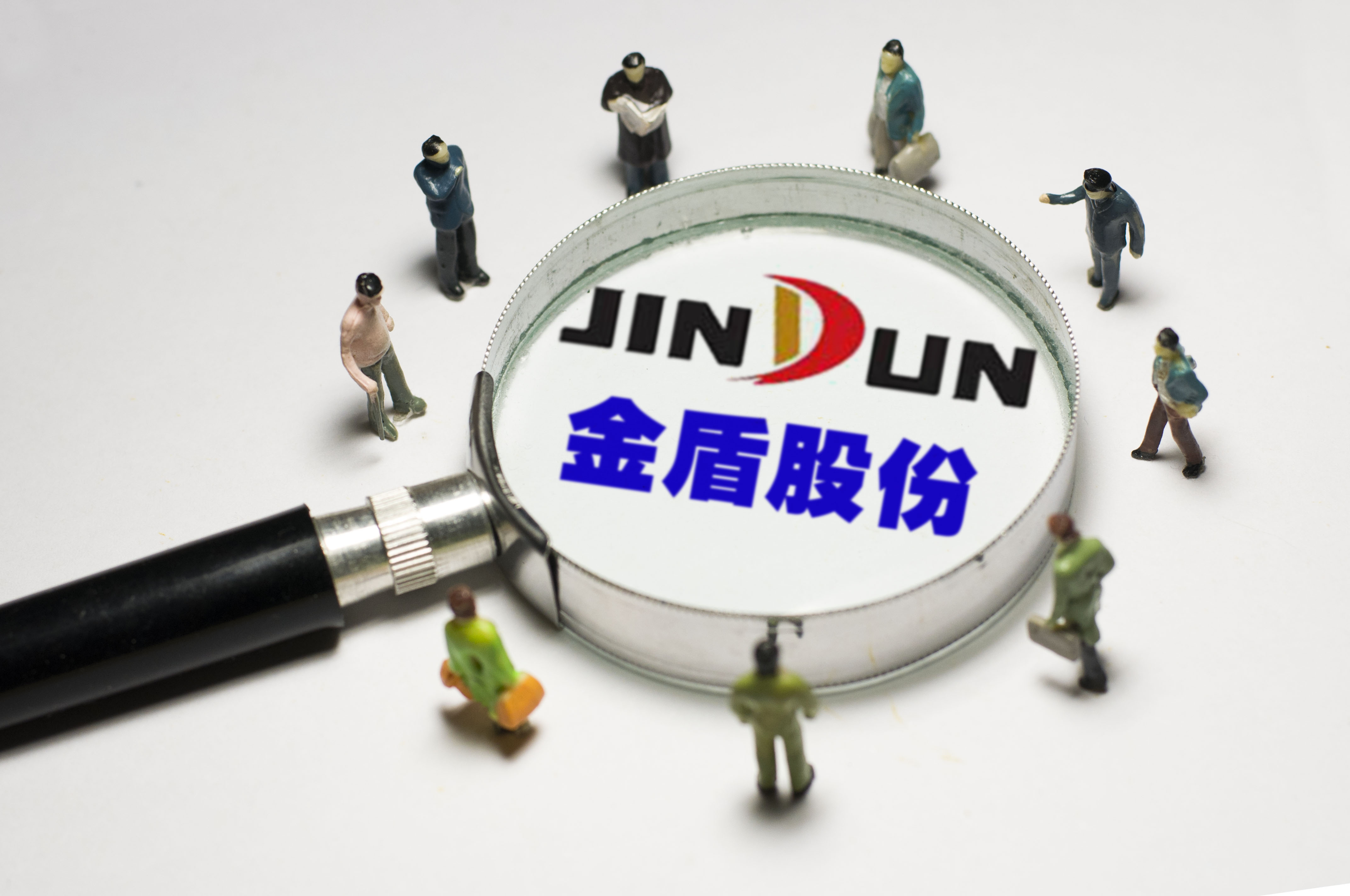 蓝黛科技:公司一季度净利润降低主要系报告期收入降低、汇兑损失增加、资产减值损失增加及研发投入增加所致
