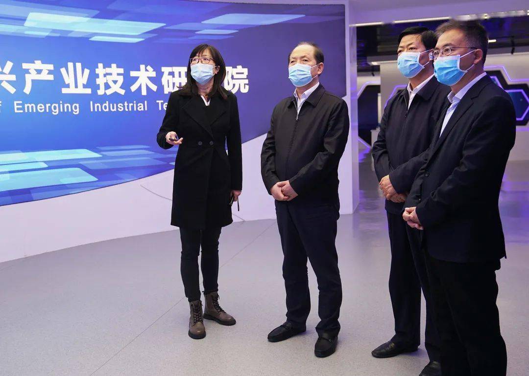 东华软件：持续夯实经营、创新发展